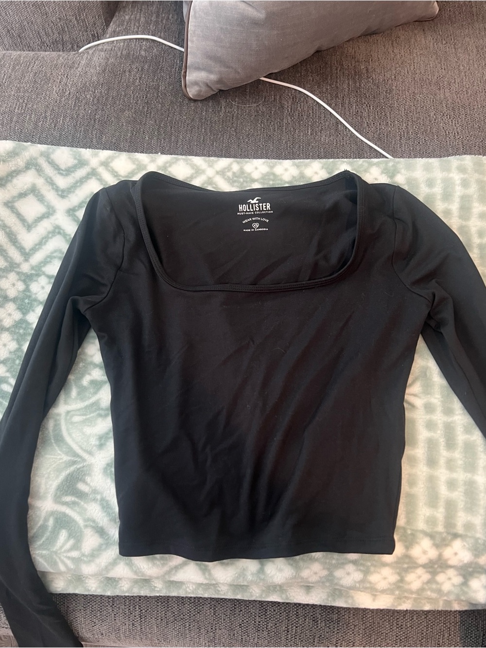 Hollister Women's Black Long Sleeve Square Neck Fitted Tee